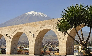 Llegada a Arequipa – City Tour en Arequipa – Tarde libre (Desayuno y Almuerzo)