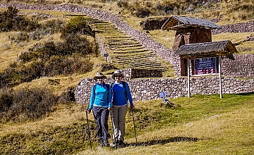 Cusco – Taucca – Huchuy Qosqo o Cusco pequeño – Memorable Suites Domo (Desayuno y Almuerzo)